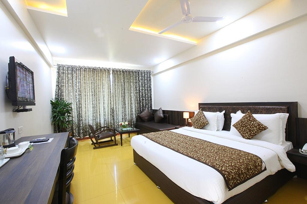 Shilpi Hill Resort Saputara Room photo